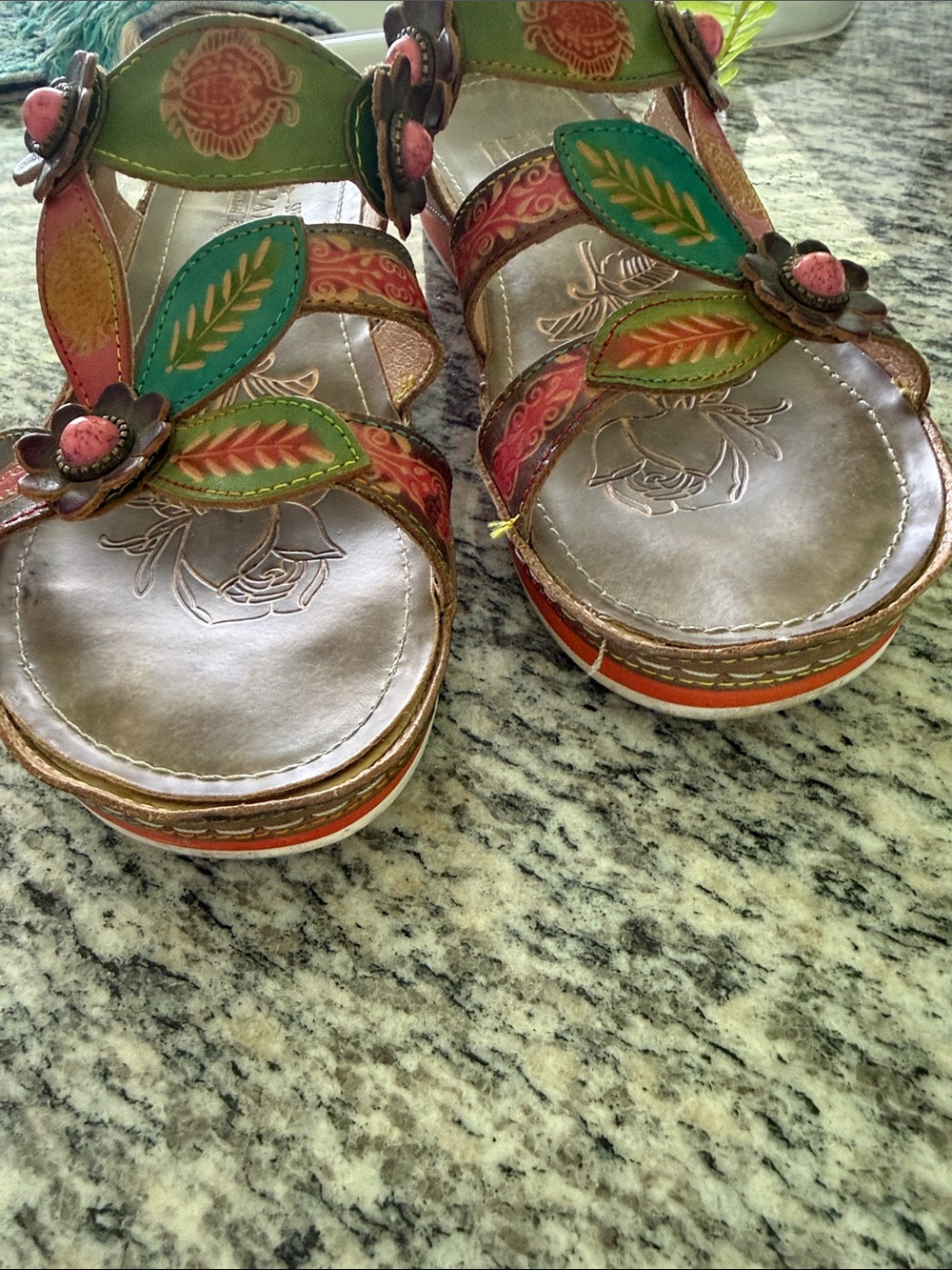 L’ARTISTE Spring Step Sandals - Picture 5 of 8